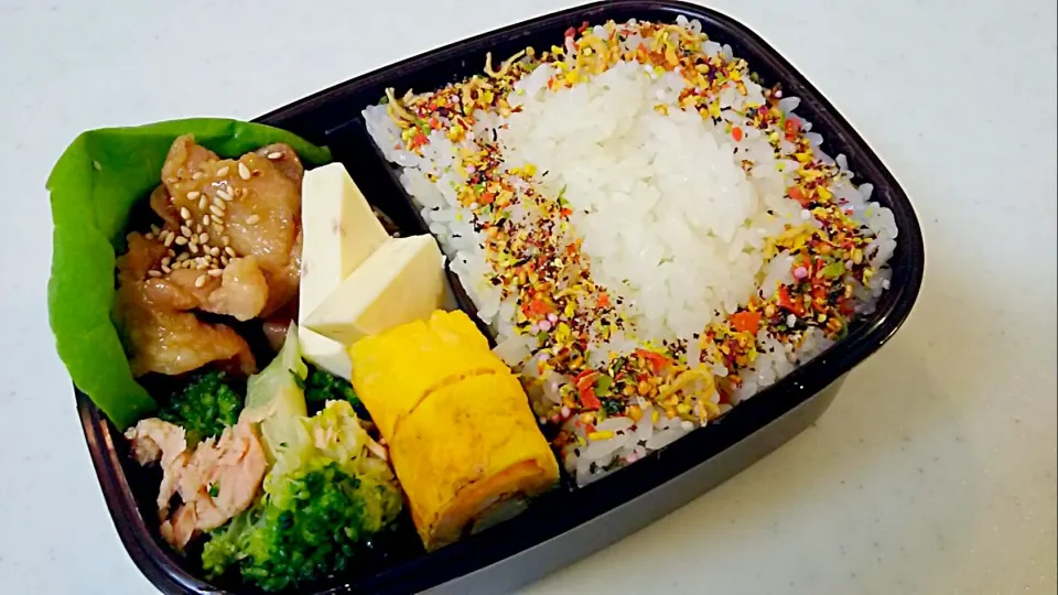 Snapdishの料理写真:今日の長男部活弁当🍱|Sayakaさん