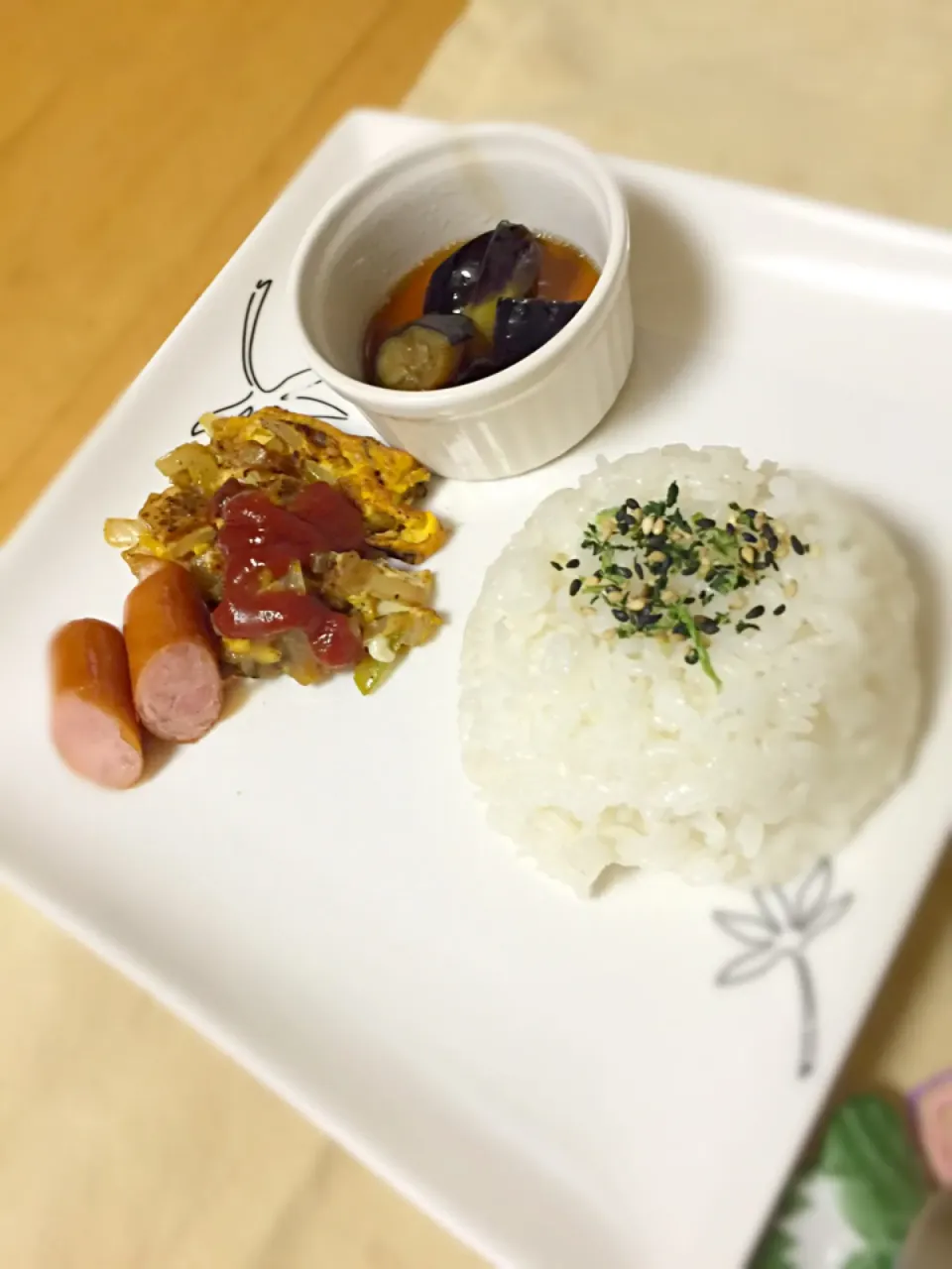 Snapdishの料理写真:オットのお弁当の残りで朝ごはん|林とびぃさん