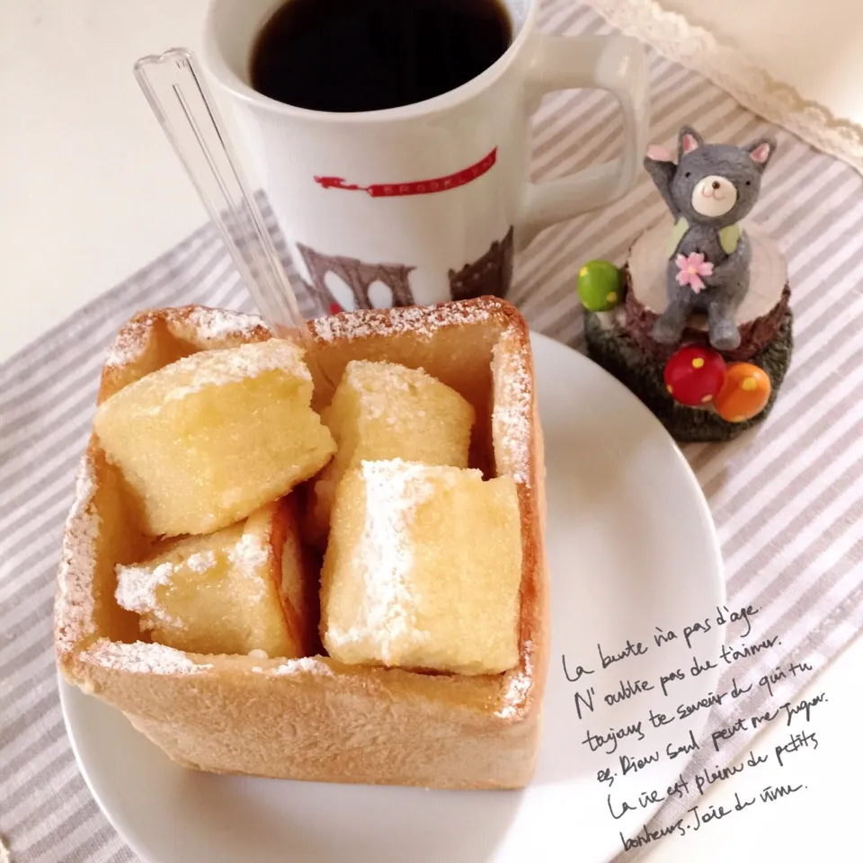 Snapdishの料理写真:今日のlunch❤︎ご近所”カトル”の厚切りフレンチトースト|Makinsさん