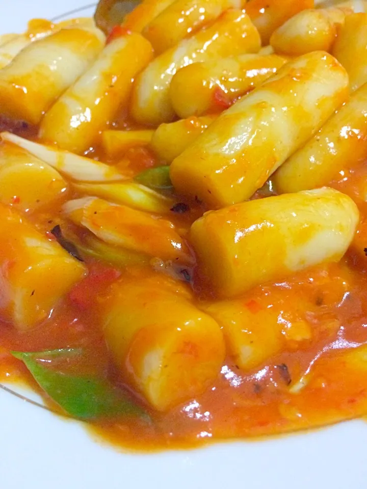 Snapdishの料理写真:tteokbokki|Karina Barlin Mahmudさん