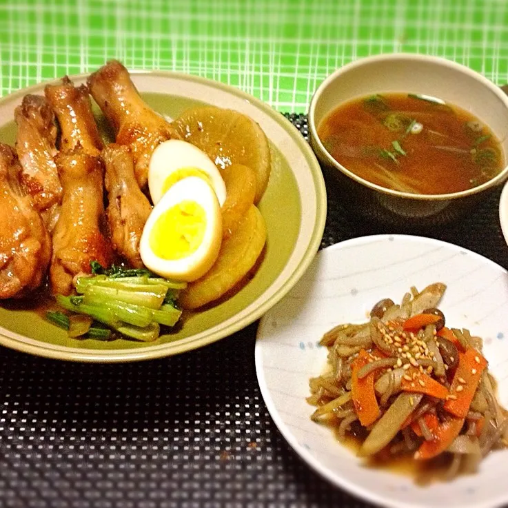 手羽元と大根の煮物・根菜と糸コンのサッと煮・もやしとアサリ剝き身のお味噌汁|美也子さん