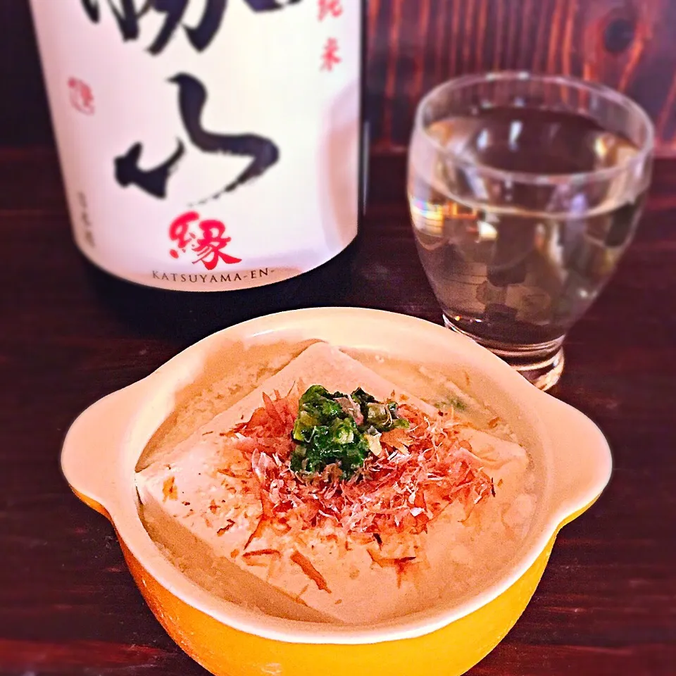 今宵の一酒一肴『勝山 縁』と『豆乳豆腐』|ち〜おんさん