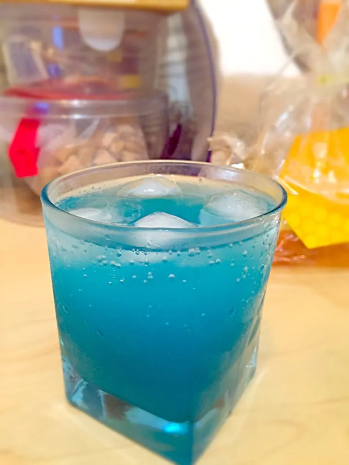 Okinawa Blue (Cocktail)|Samさん