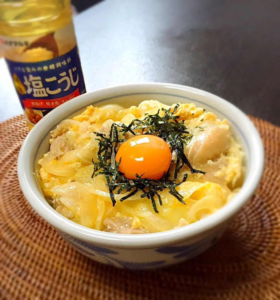 Snapdishの料理写真:ありがとうございます♡ハナマルキの液体塩こうじで親子丼！|amumuさん