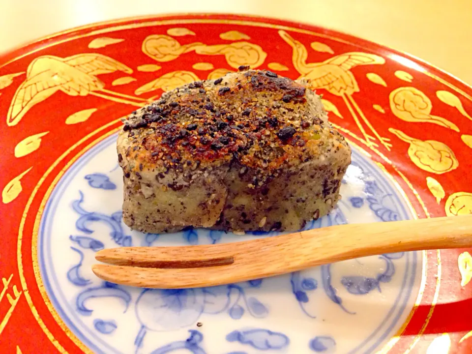 サツマイモと黒胡麻の焼き団子|Sachiko Fujimotoさん