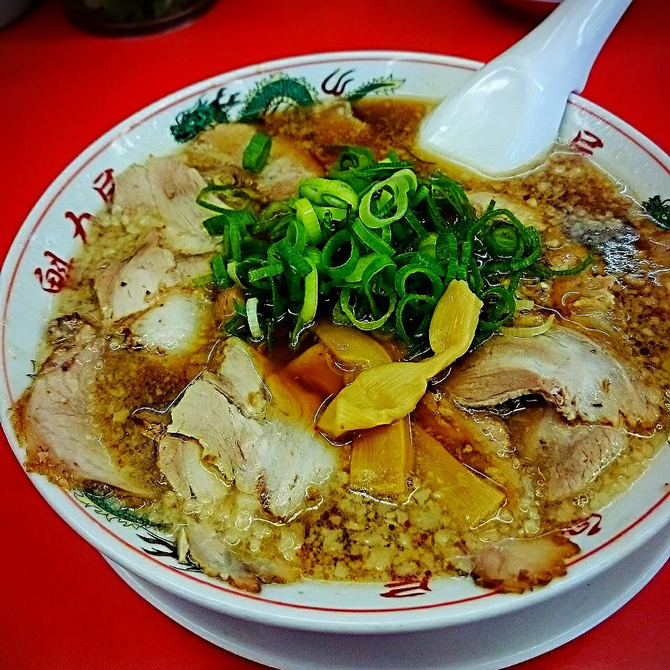 特製醤油 肉入りラーメン|プチテンよすさん