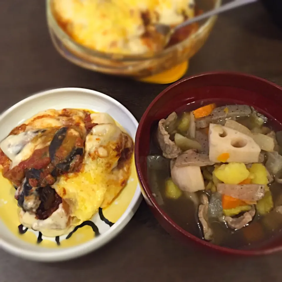 Snapdishの料理写真:芋煮となすとトマトのグラタン✨|NanaMOさん