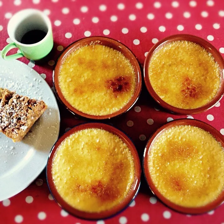 Snapdishの料理写真:Creme brûlée|Bénédicte Hegartyさん