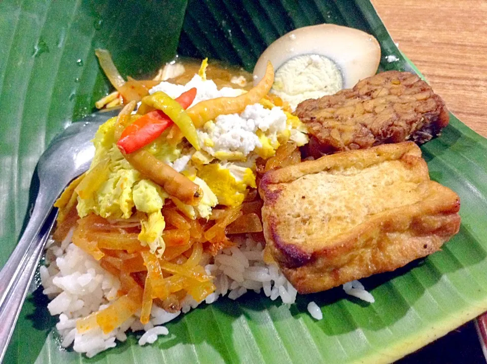 Nasi Liwet|Bambang Budiono Tjioさん