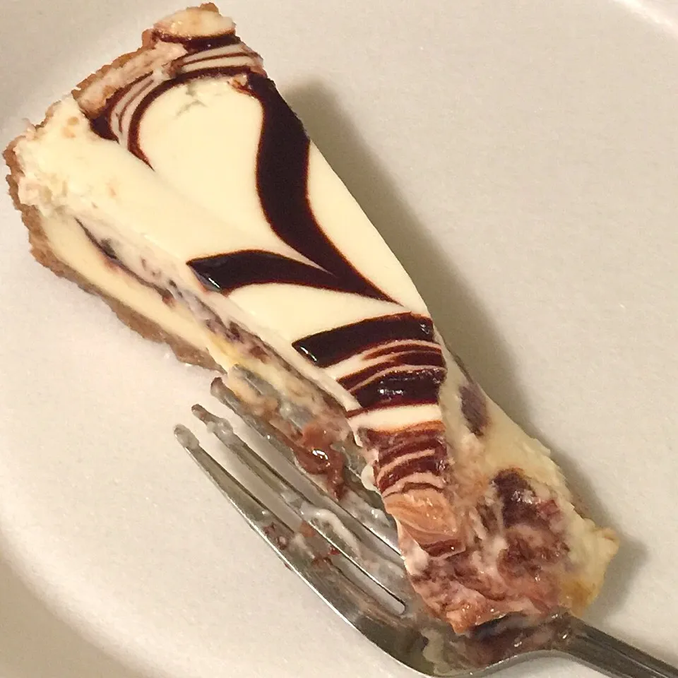 Chocolate Swirl Cheesecake|Evonikaさん