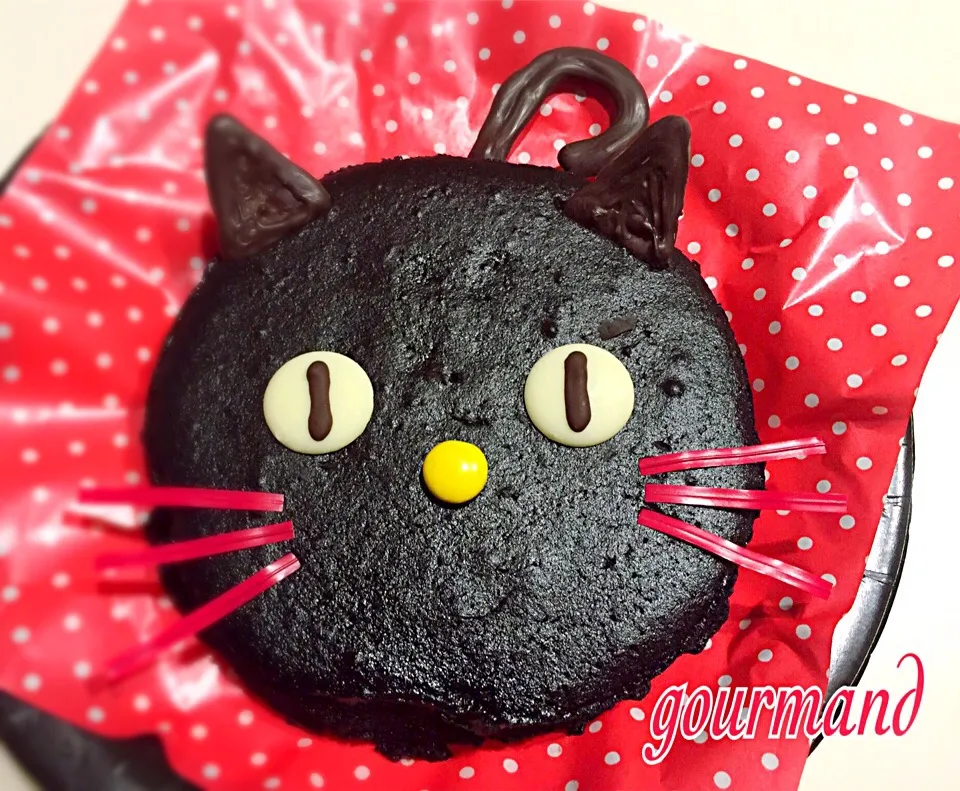 くららさんの🎀 ブランデーココアケーキ❤ で黒猫BDケーキ🎂✨|プーティさん