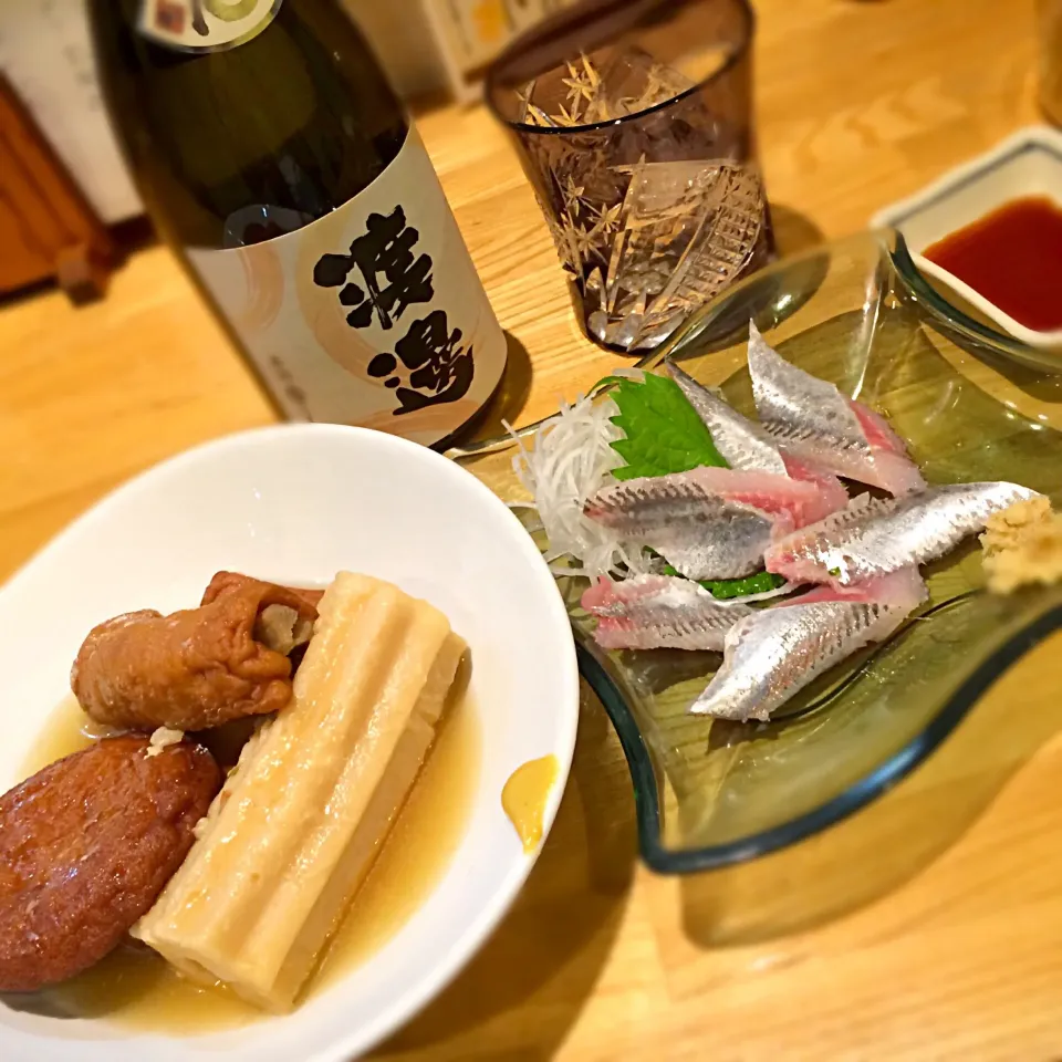 Snapdishの料理写真:イワシの刺身とおでん お酒は安養芋の焼酎 渡邊|uchikawa hiroshiさん