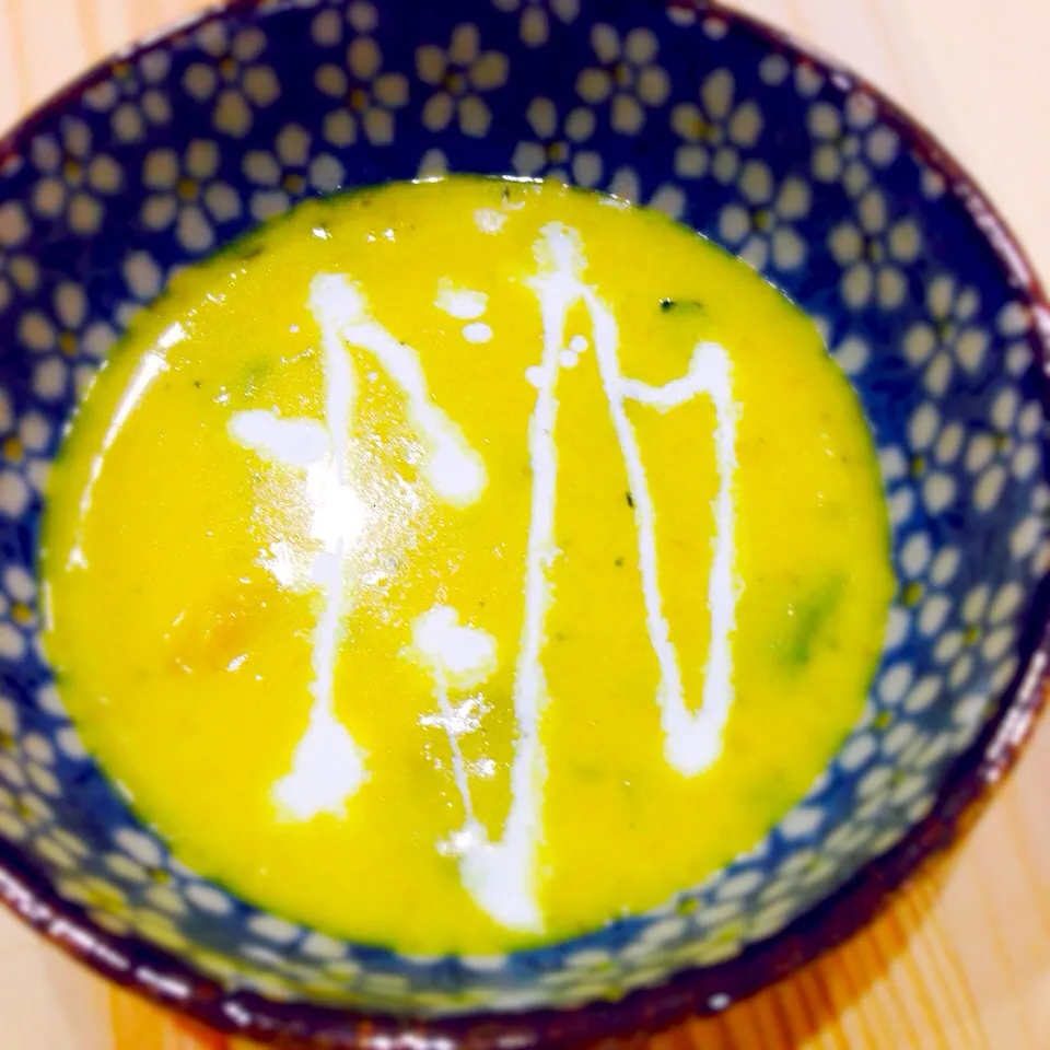 Snapdishの料理写真:かぼちゃスープ♪生クリーム無しで美味しい！感動♪#クックパッド|shokoさん