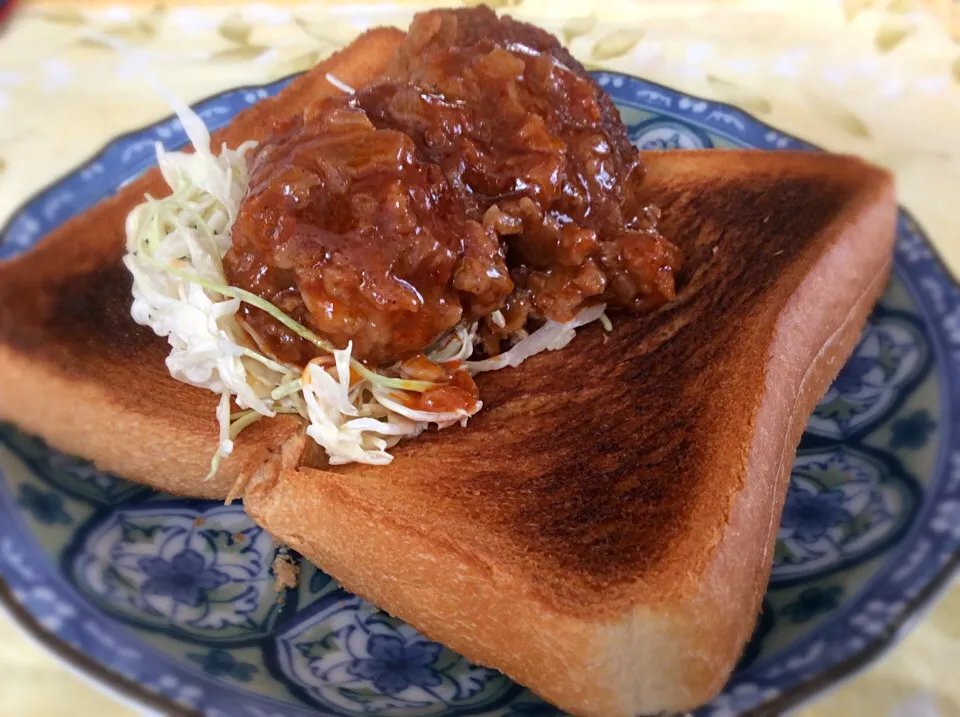 ハンバーグサンド😋|アライさんさん