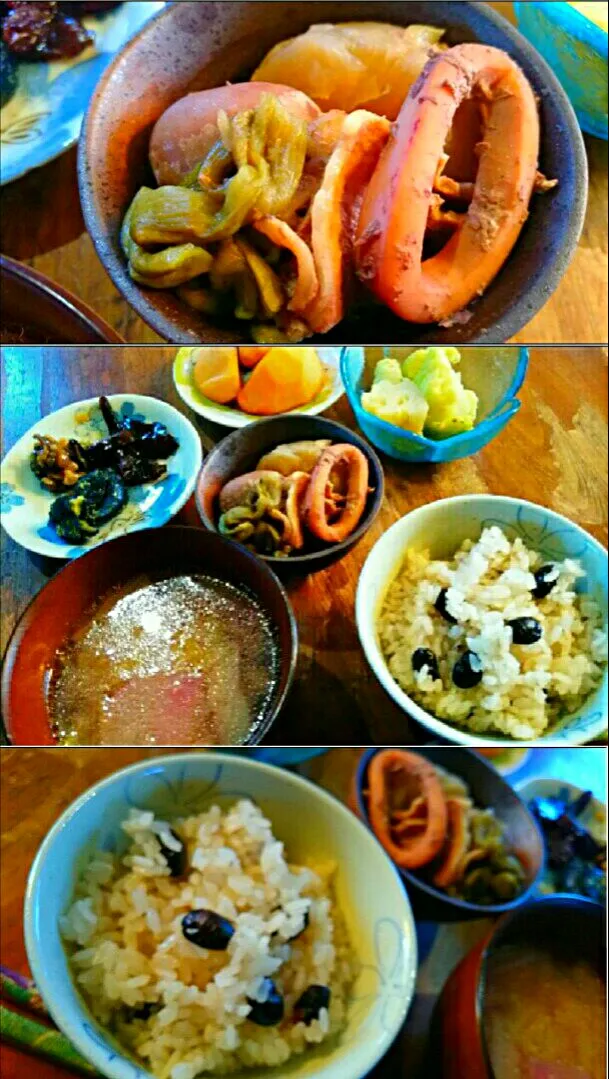 11/11私のお昼ごはん🍚
黒豆ご飯🍂かぶとさつま揚げの白味噌汁🍂
大根と里芋の煮物🍂柿🍂ご飯のおともetc.|メイメイda.さん