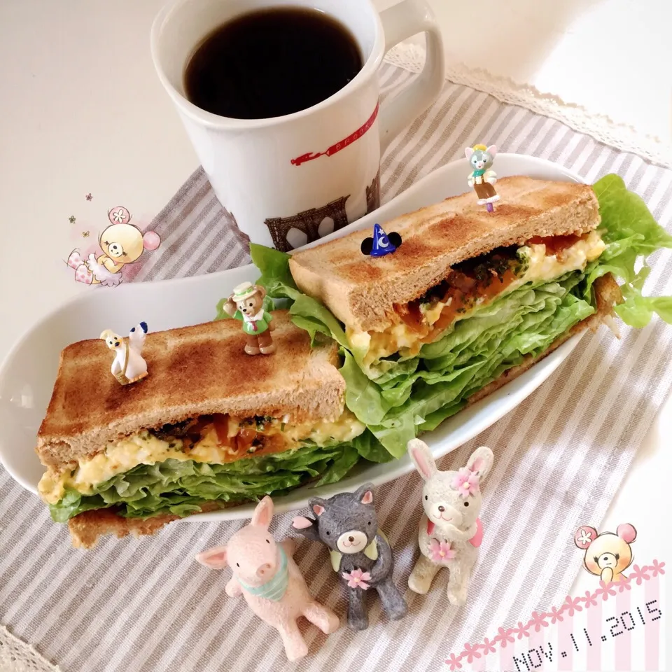 Snapdishの料理写真:たまごサラダ&福神漬❤︎トーストサンドイッチ|Makinsさん