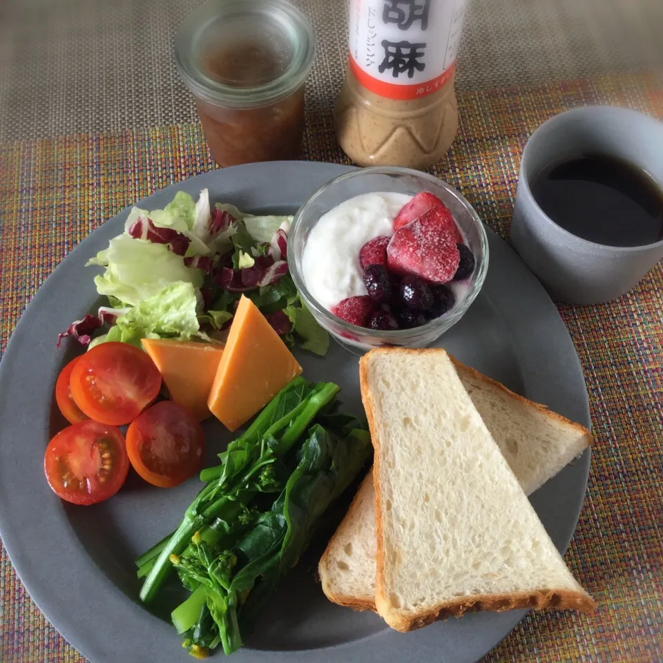 Snapdishの料理写真:今日の朝ごはん|ぺんぎんさん