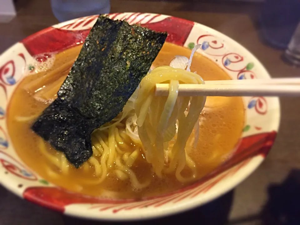 Snapdishの料理写真:生姜ラーメン(醤油)@中華そば秋生・金沢|らーめん好き！さん