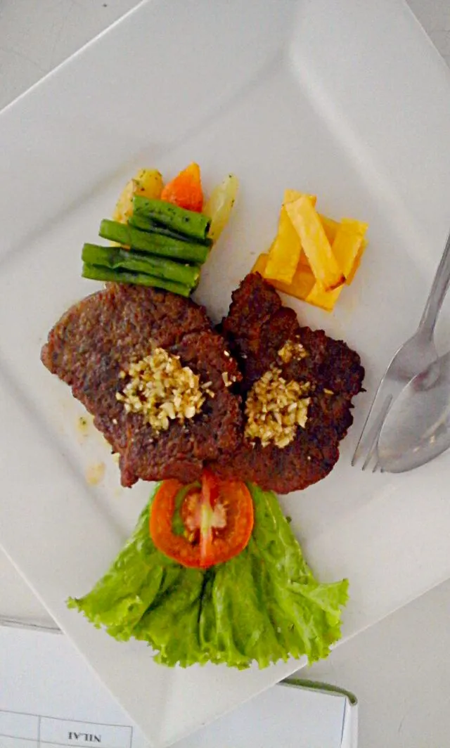 TOURNEDOS MAITRE D'HOTEL ,FRENCH FRIED POTATOS,TURNED VEGETABLES|🍒🍓🍝😊Calon CHEF🍰🍓🍒さん