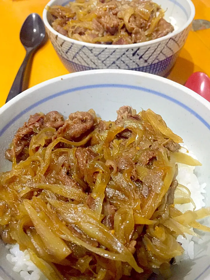 🐃黒毛和牛丼  ゴボウ 玉ねぎ入り|ch＊K*∀o(^^*)♪さん