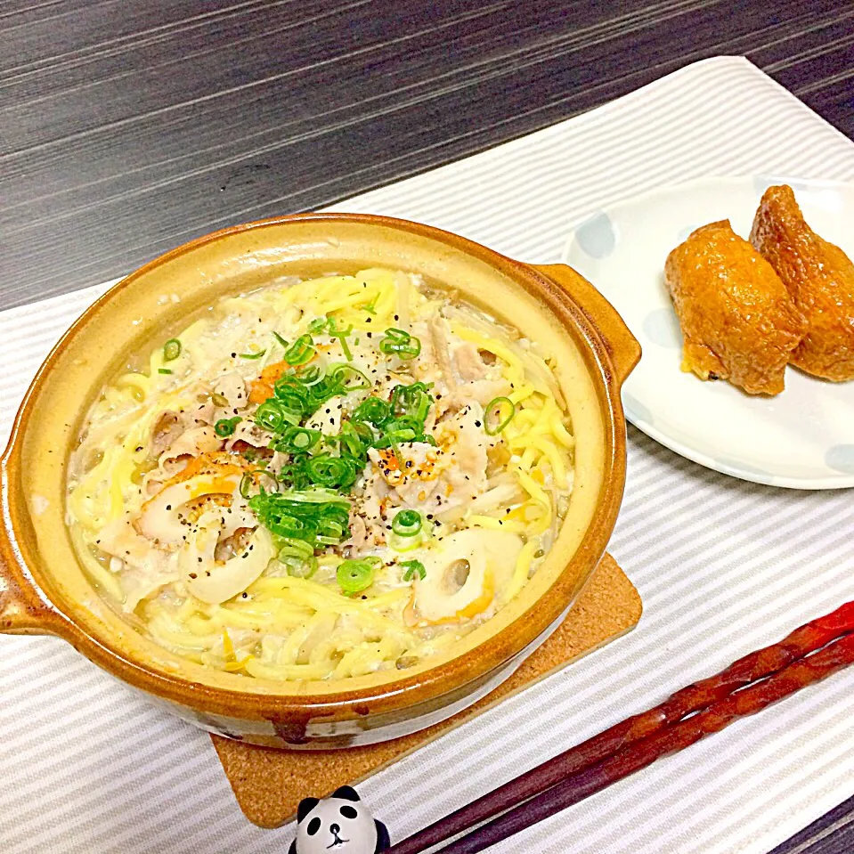 さくら🐼♥︎の料理 もやしと豚バラのこくうまゴマ味噌スープとおいなりさん◟́◞̀♡|さくらさん