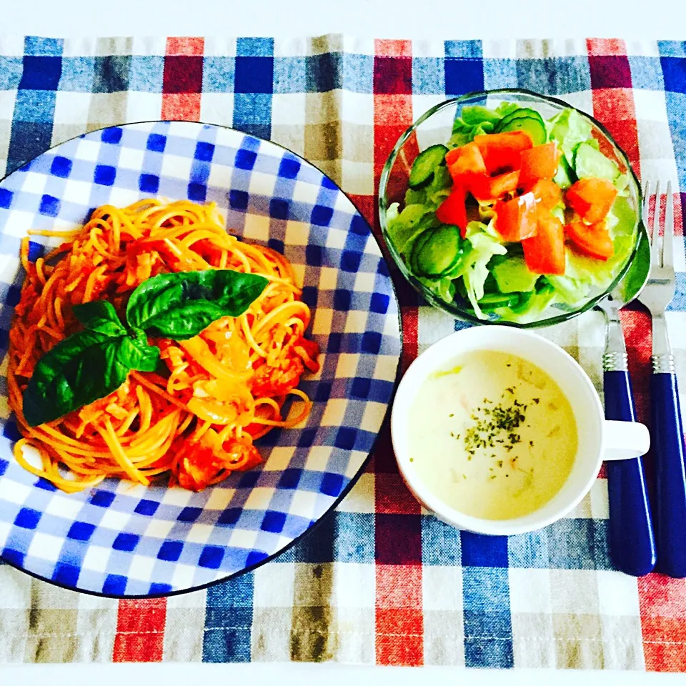 tomato sauce pasta🍅|shiooriさん