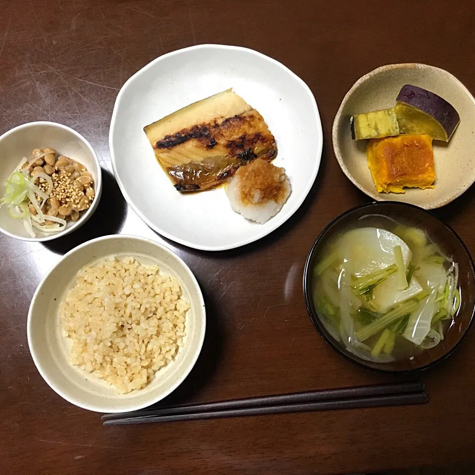 Snapdishの料理写真:塩さばの朝食|maiさん