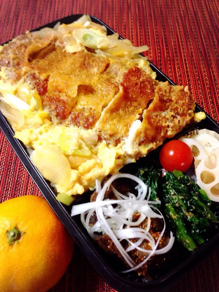 高1息子弁当〜ガッツリ😁カツ丼😜|じゅんけさん