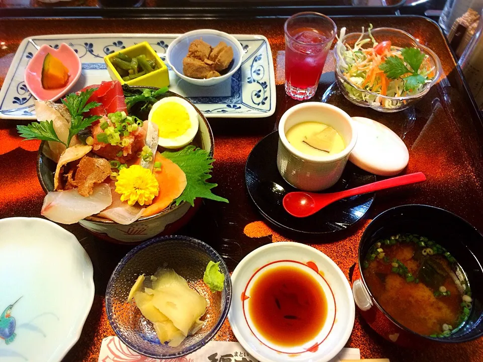 海鮮丼ランチ♡|いく❤️さん