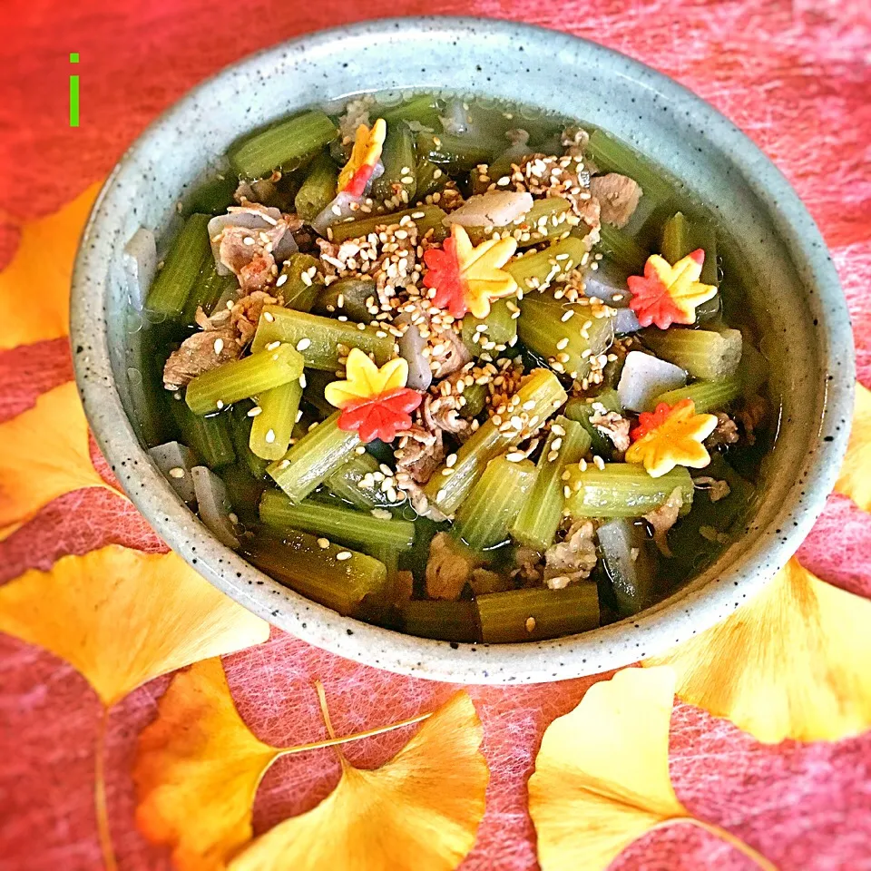 関西風 牛肉とふきの炊き合わせ 【Simmered beef and butterbur in Kansai style】|izoomさん