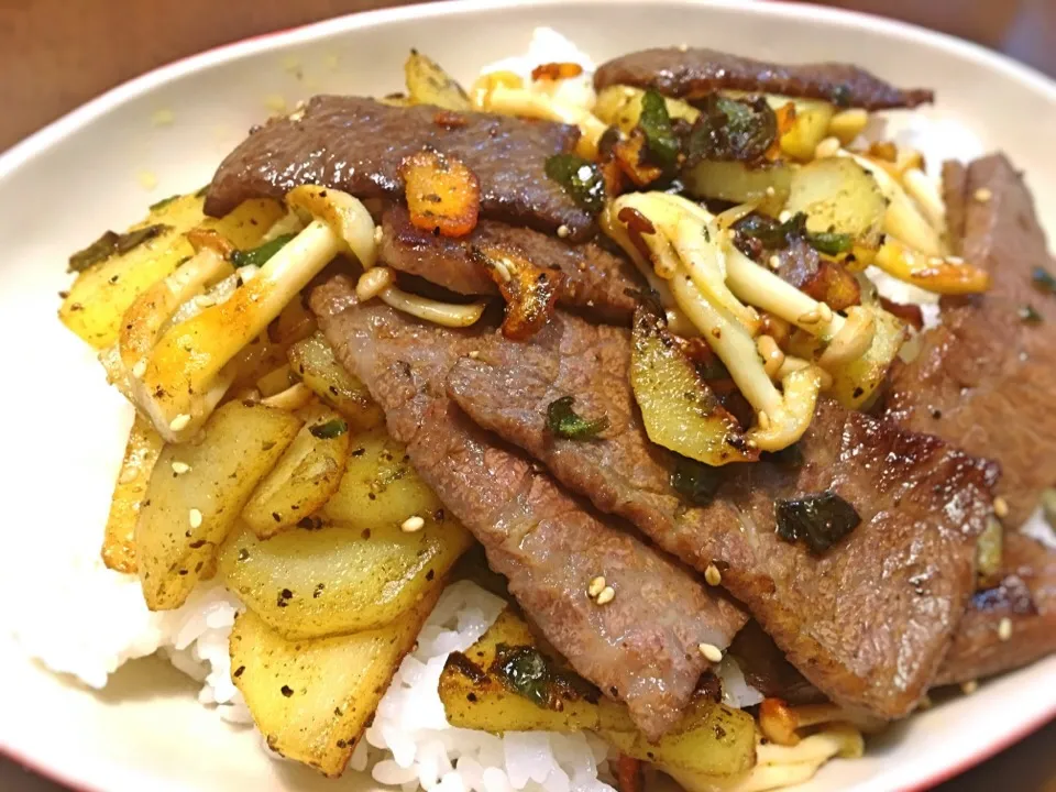 ビーフ丼カレー風味|きむにいさん