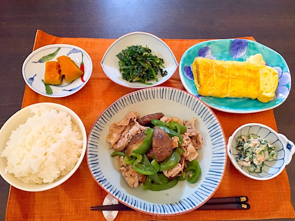 椎茸と豚肉炒め   かぼちゃ煮   ほうれん草の胡麻和え   出し巻き卵   きゅうりシーチキン|NAKATAさん