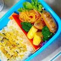 Snapdishの料理写真:我が子への簡単弁当|おーせーママさん