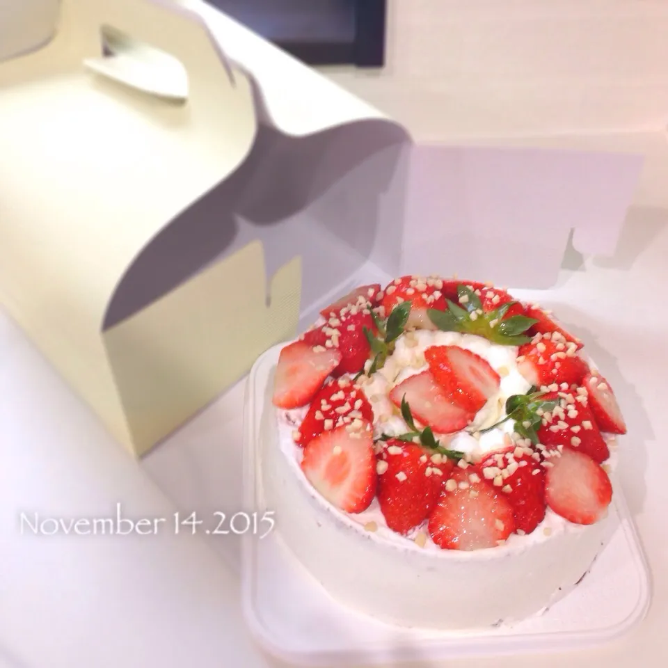 チョコレートシフォンケーキ🍓🍓🍓|YUKOさん