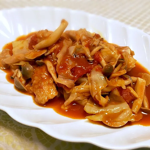 鶏モモ肉とキャベツのトマト煮込み|くぅさん