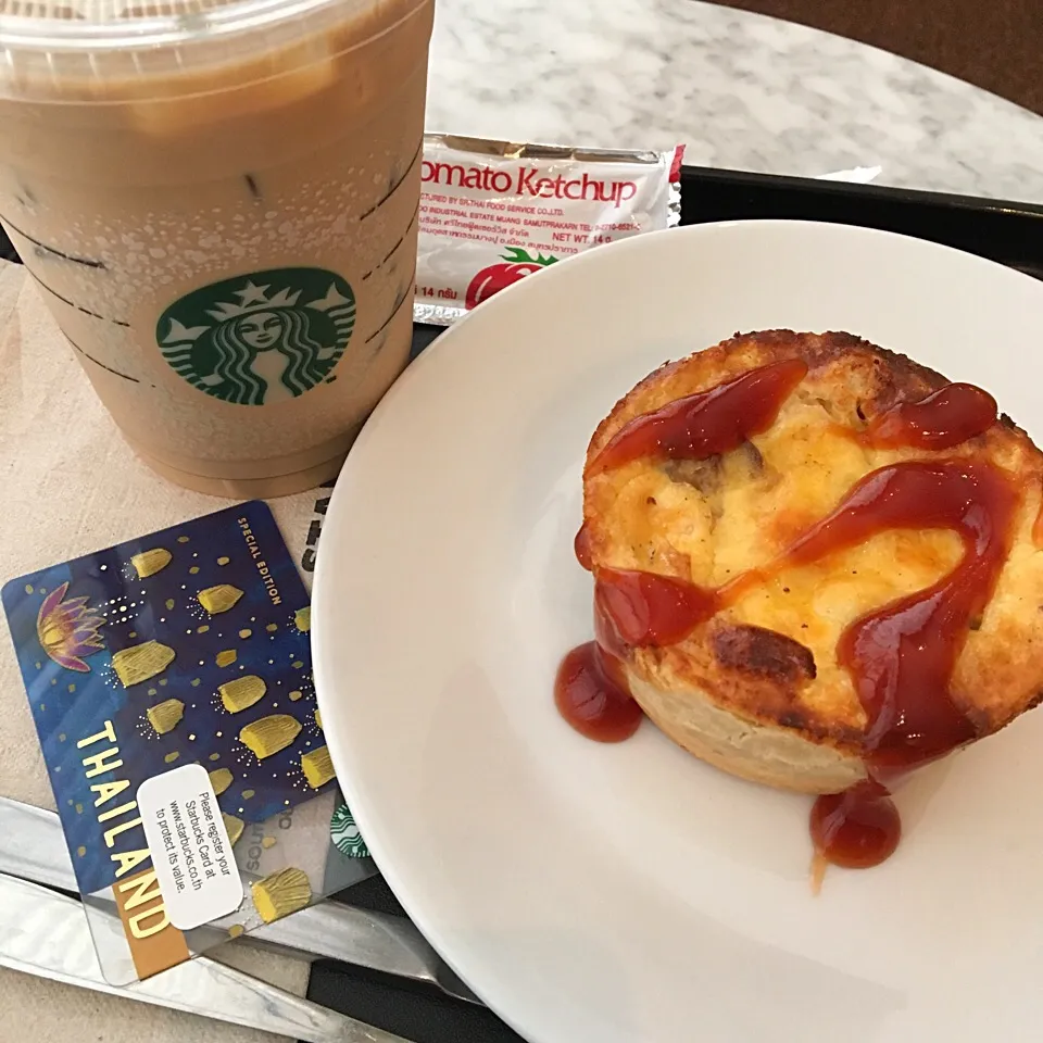 ham and mushroom quiche, iced latte|maixx ใหม่さん