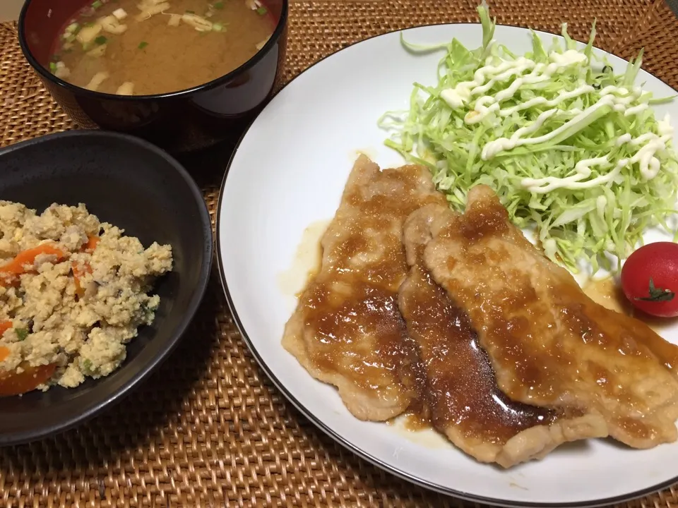 Snapdishの料理写真:生姜焼きと卯の花|hiromiriaさん