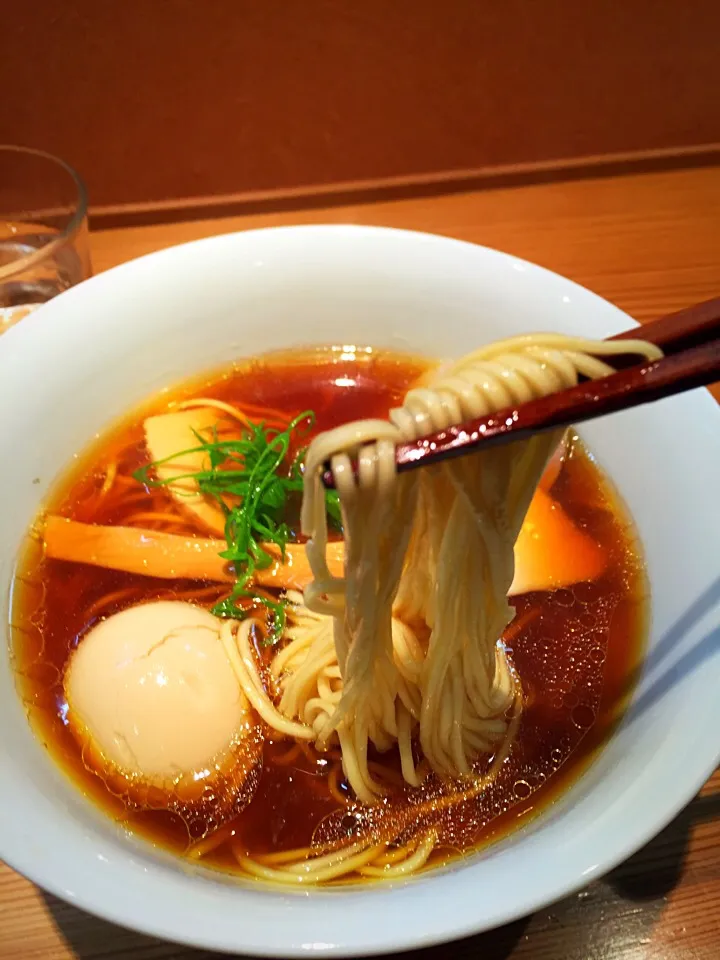 Snapdishの料理写真:醤油ラーメン味玉入り|がっし〜さん