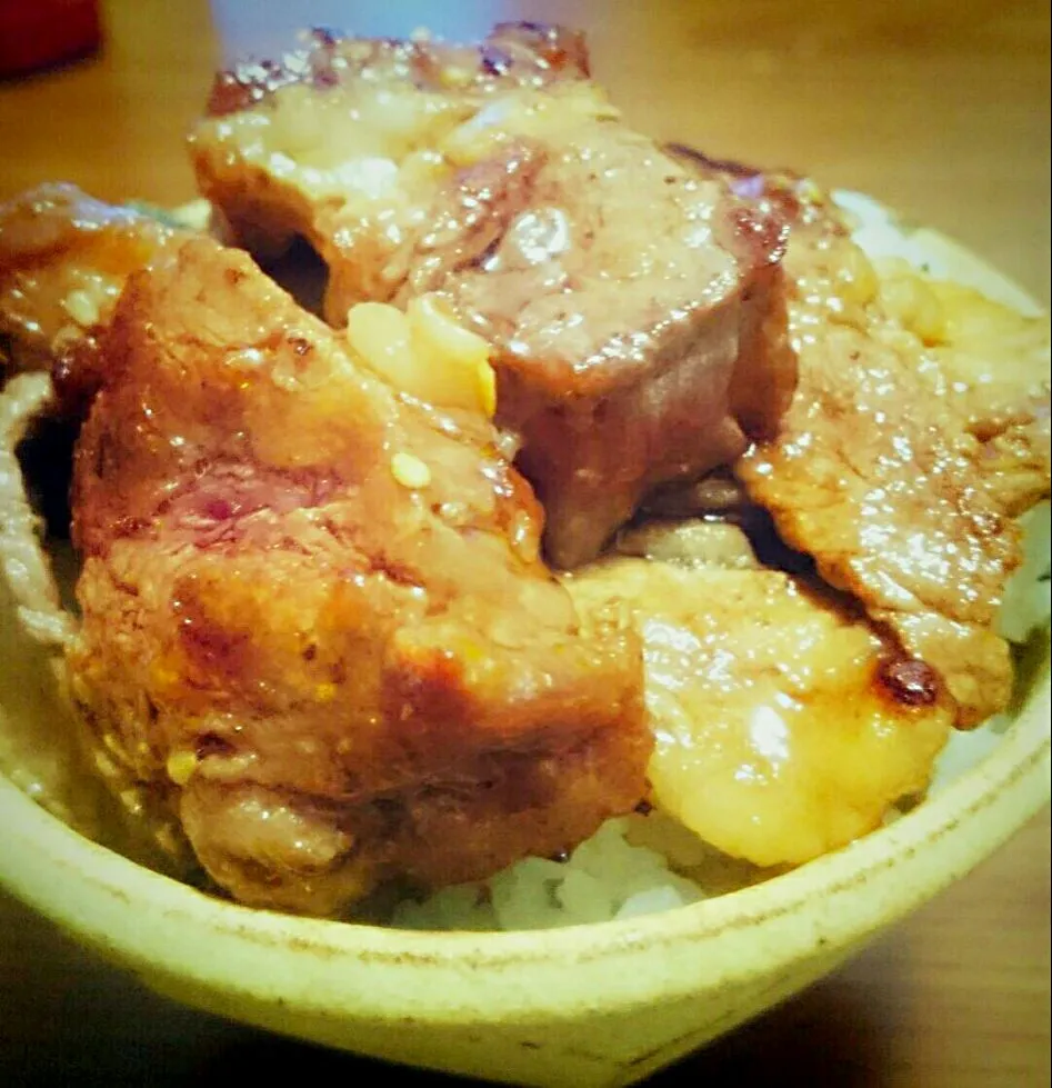 Snapdishの料理写真:野球を見ながら焼肉on the  rice😍❤|Yukiさん