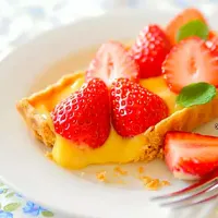 egg Custer with fresh strawberry|hongmaiさん