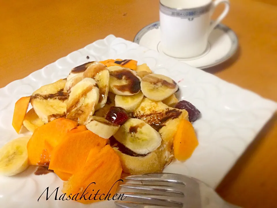 French toast with fruits for breakfast|Masakiさん