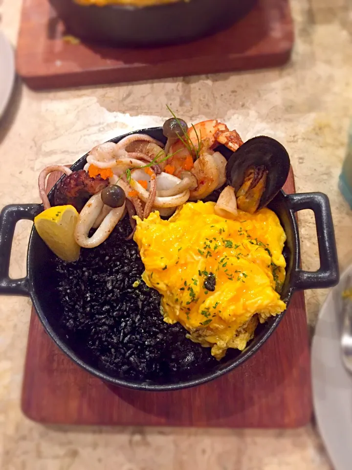 Snapdishの料理写真:Squid-Ink Rice|lindsay placidoさん