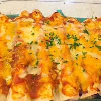 Snapdishの料理写真:Chicken Enchiladas|yumsachanさん