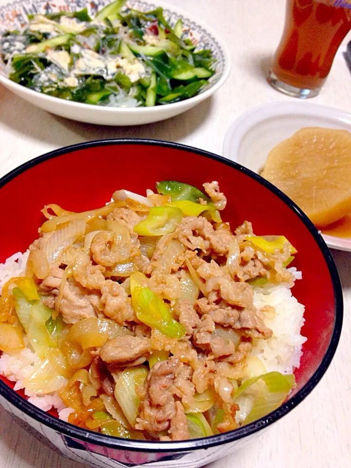 Snapdishの料理写真:豚コマ丼。春雨サラダ。大根のあんかけ|あやにん食堂さん