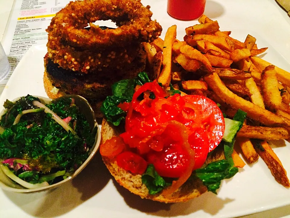 Snapdishの料理写真:Vegan Burger w/ Quinoa Crusted Onion Rings, Romaine, Tomato, Hot Peppers, Garlic Mayo, & BBQ Sauce. Fries&Kaleslaw|Milka Papricaさん