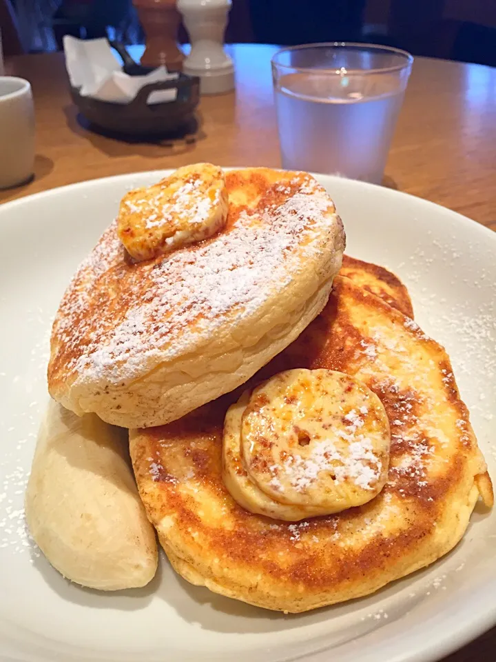 Snapdishの料理写真:Bills banana ricotta pancake|Reiko Araiさん