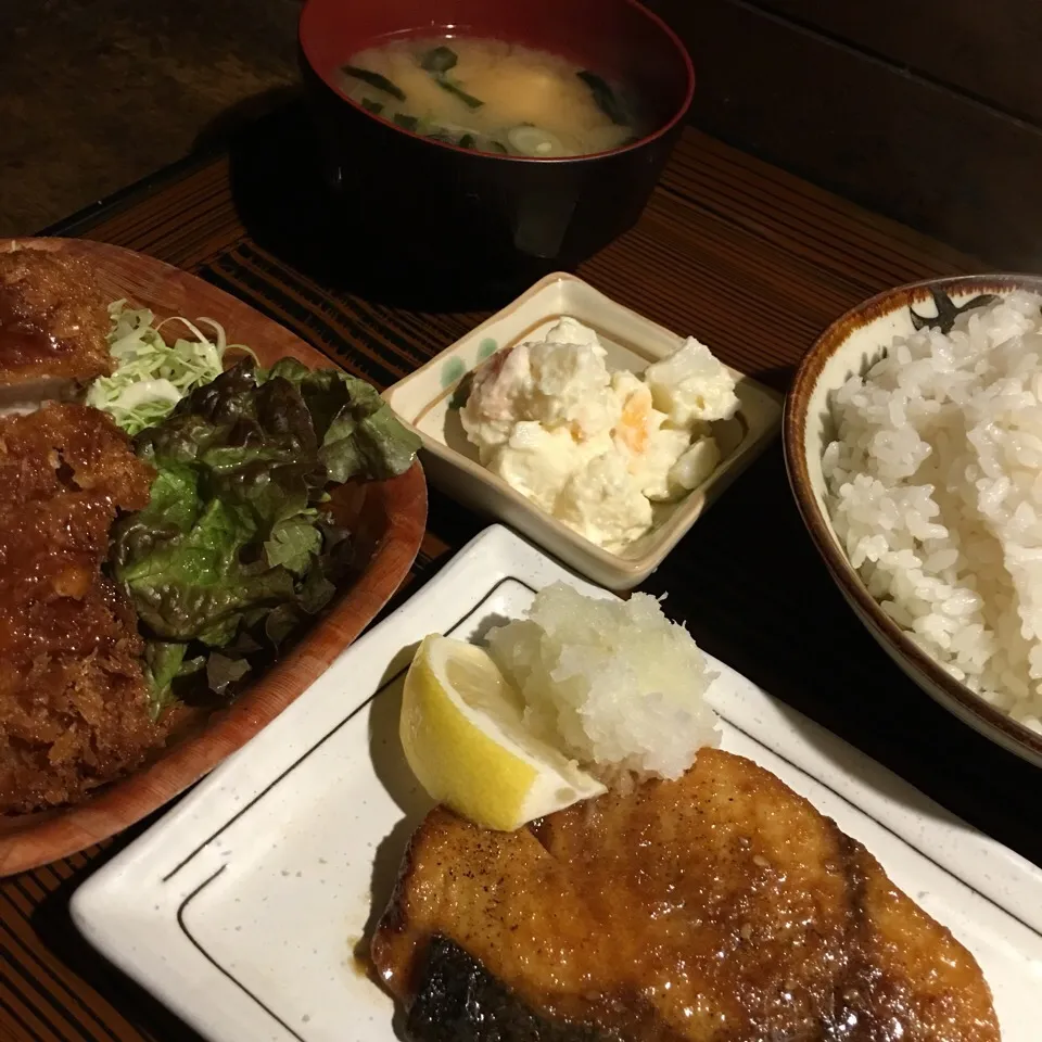 ブリの照り焼きとチキンカツ|Hajime Sakaiさん