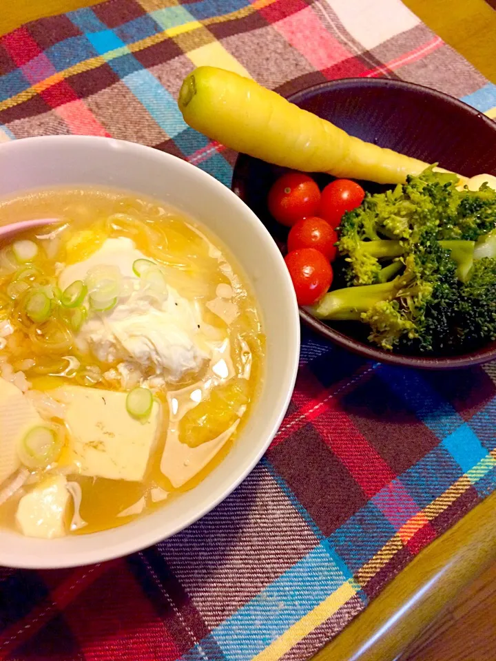 Snapdishの料理写真:おじやとフルーツにんじんで夕食🍚🍚|かずみさん