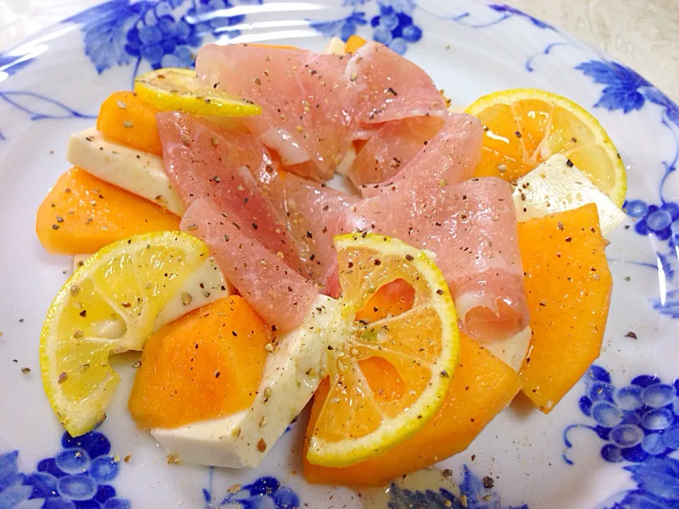 塩こうじ豆腐と柿と生ハムのカルパッチョ|うめち。さん