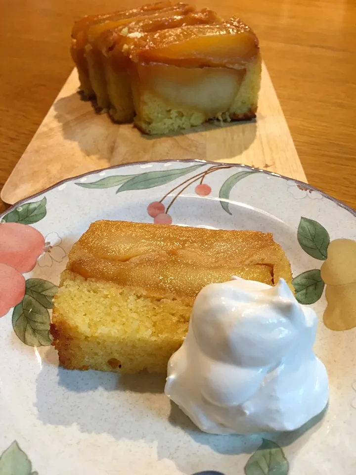 Snapdishの料理写真:HMでタルトタタン風パウンドケーキ|まつださんさん